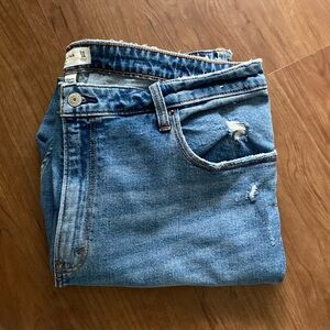 Abercrombie Curve Love The Skinny High Rise